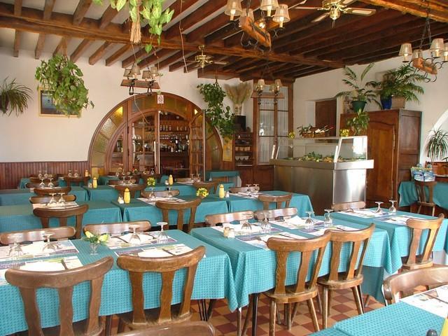 Hotel De La Place Germigny-des-Prés المظهر الخارجي الصورة