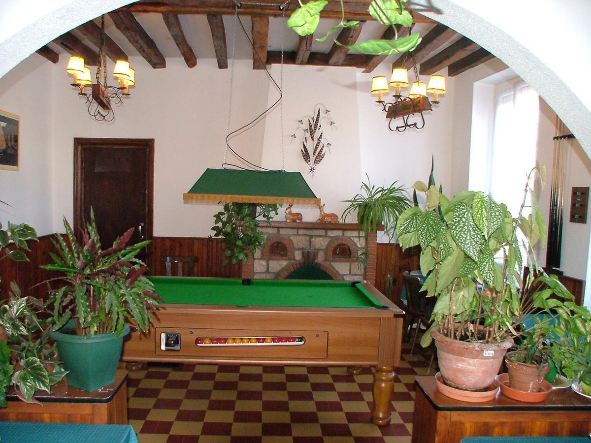 Hotel De La Place Germigny-des-Prés المظهر الخارجي الصورة