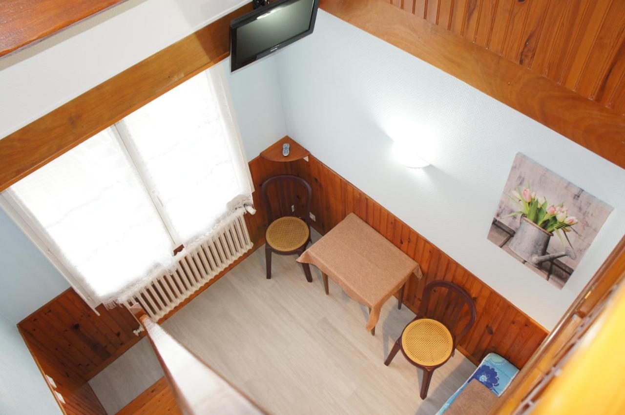 Hotel De La Place Germigny-des-Prés المظهر الخارجي الصورة
